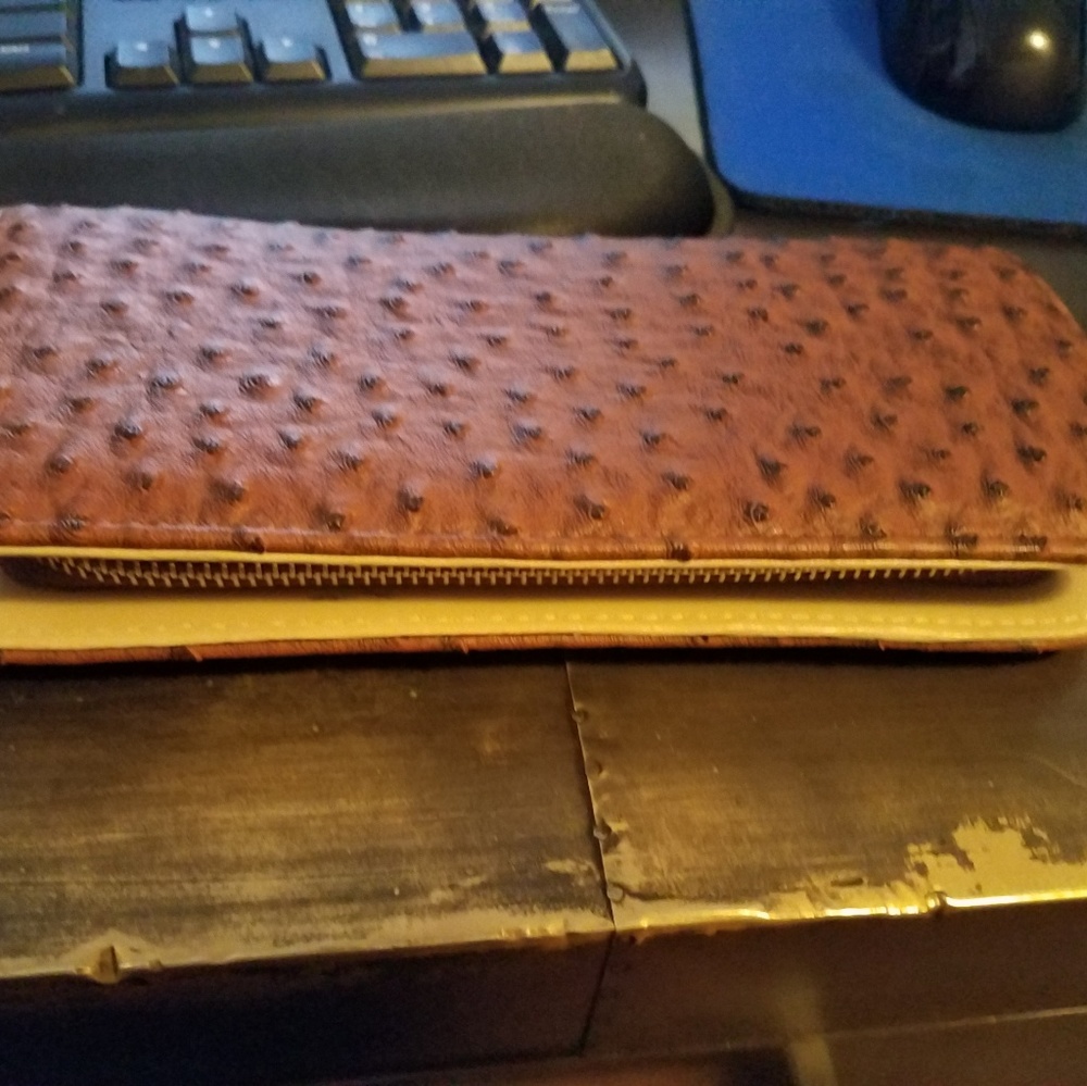 Faux Ostrich wallet. Super cute - Picture 2 of 4